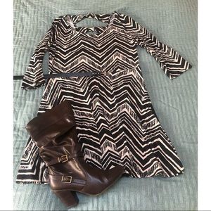 🖤 black cream chevron 3/4 sleeve skater dress 🖤